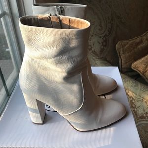 Steve Madden Booties!